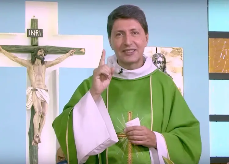 Padre Carlos Yepes: biografía, edad, ¿murió hoy?, misa, conferencias